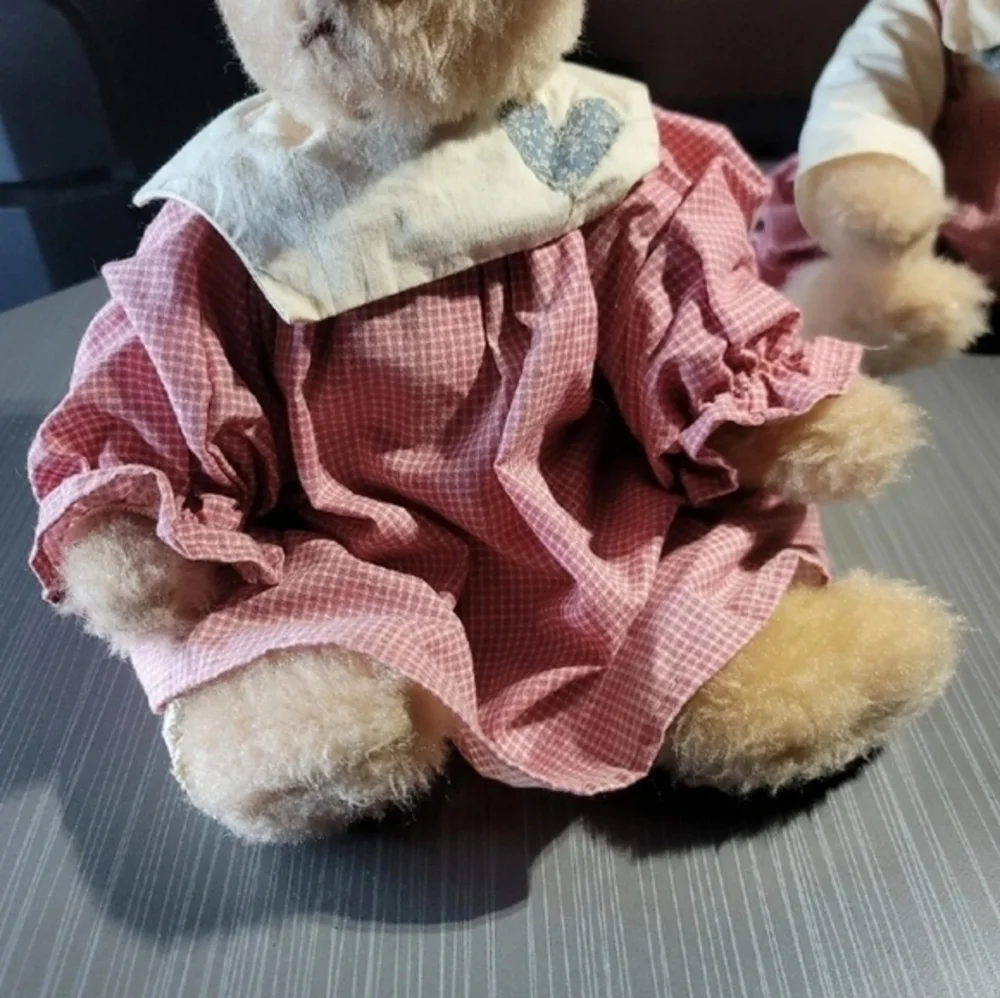 Vintage Ole Timey Bear‎ Couple.